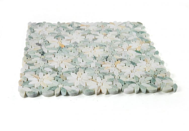 Daisy Wild Green  12.75 x 12.5